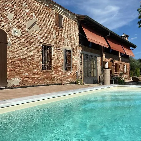 Oda ve Kahvaltı Dd Clara 3*