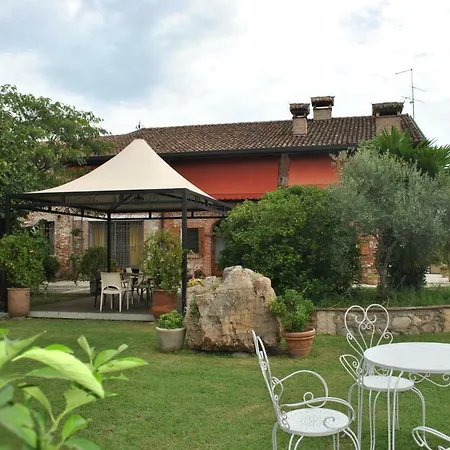 Dd Clara Bed & Breakfast