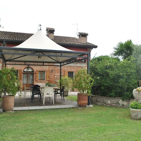 Bed & Breakfast Dd Clara 3*